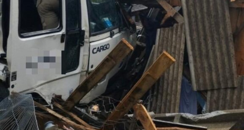 Condutor de veículo de Chapecó morre em grave acidente de trânsito.