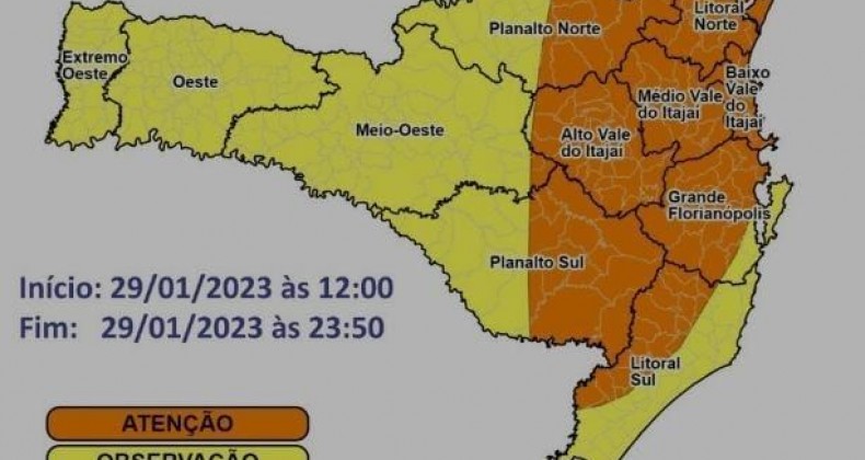 Defesa Civil alerta para temporais em toda Santa Catarina.