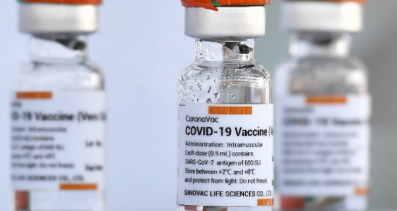 Ministério da Saúde compra 750 mil doses da Coronavac para vacinação de crianças.