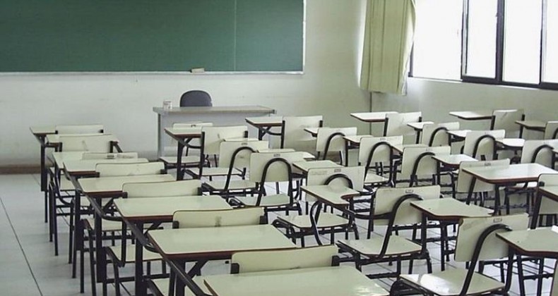 Aluno dá soco em rosto de professora em escola de Chapecó.