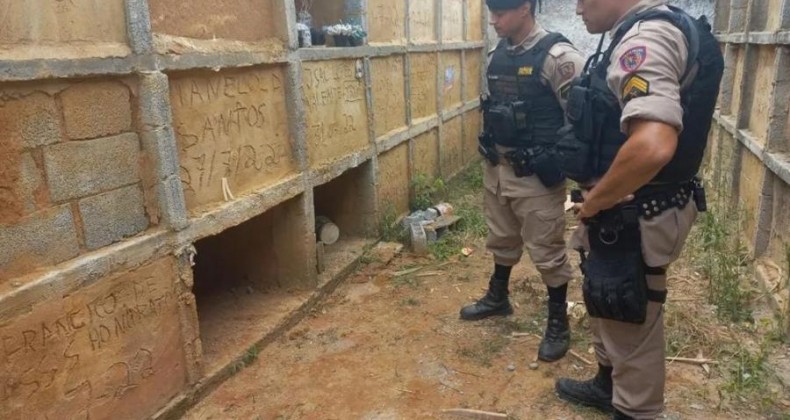 Mulher de 36 anos é resgatada 10 horas depois de ser enterrada viva.