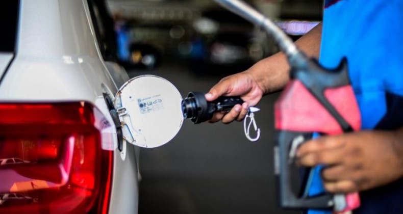 Petrobras reduz preços da gasolina A e do diesel A.