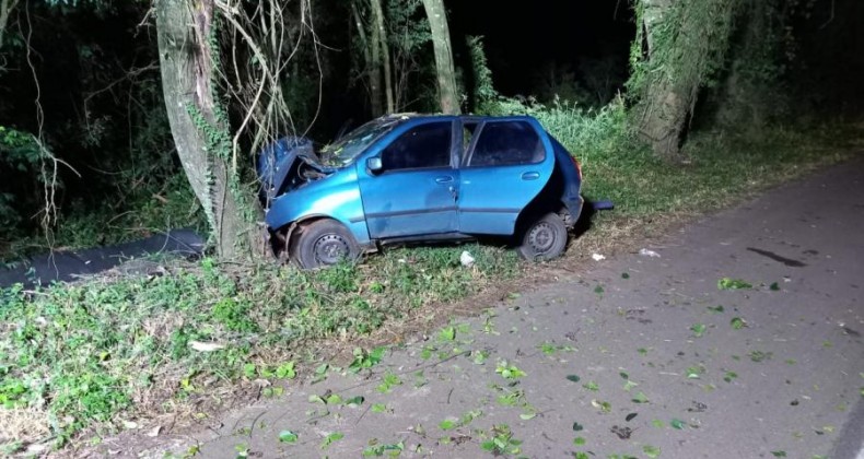 Após colisão em árvore, motorista morre na BR-282 em Nova Erechim.