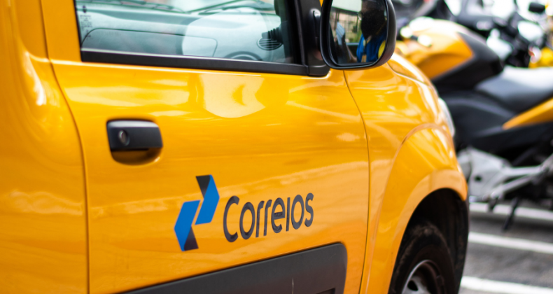 Lula retira Correios e outras 6 estatais de programas de privatização.