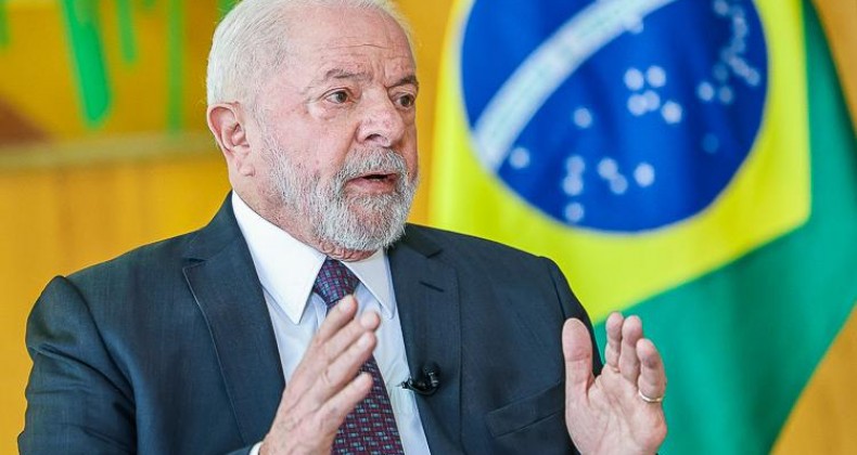 Lula sanciona funcionamento 24 horas de delegacias da mulher.