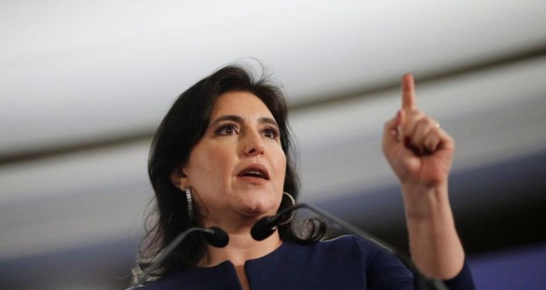 Ministra garante aumento real do salário mínimo em 2024.