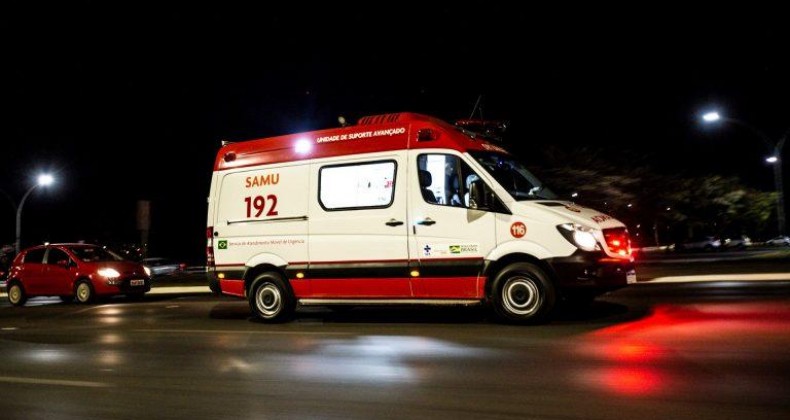 Motorista sofre acidente na BR-282 após falha nos freios do veículo.