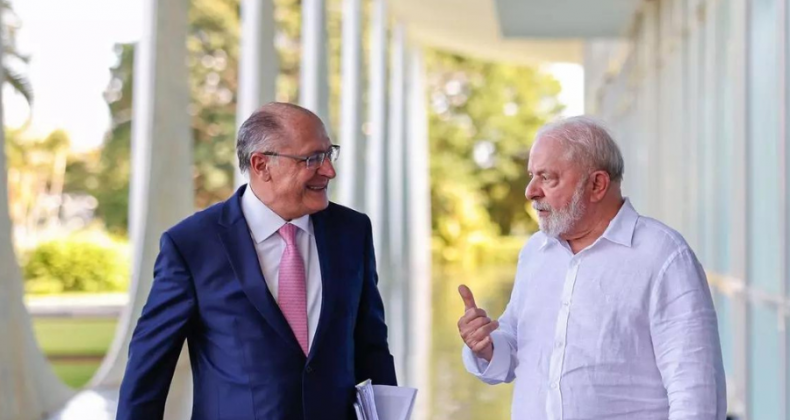 Palácio do Planalto confirma viagem de Lula à China no dia 11 de abril.