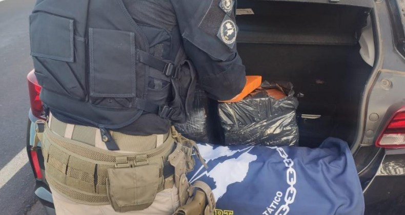 Polícia apreende maconha e cocaína na BR-158 em Cunha Porã.