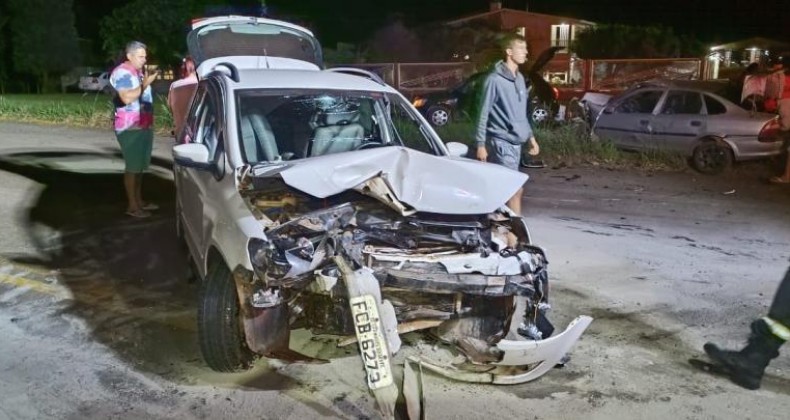 Acidente de trânsito é registrado na BR-282 em Sede Figueira