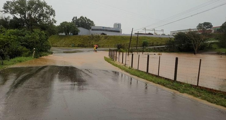 Alto volume de chuvas deixa prejuízos em cidade no Oeste de SC.