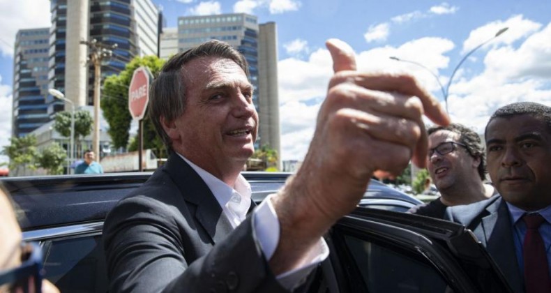 Ex-assessor de Jair Bolsonaro é preso em operação da PF