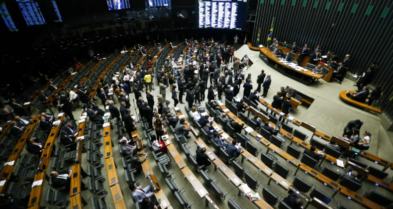 Marco temporal: veja como votou cada deputado de Santa Catarina.