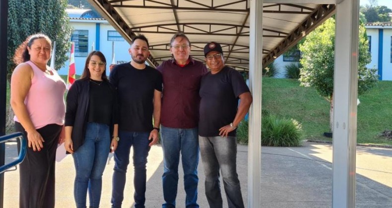 Detectores de metais estão sendo instalados em Escolas Municipais.