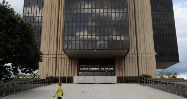 Mercado eleva para 2,18% projeção do crescimento da economia.
