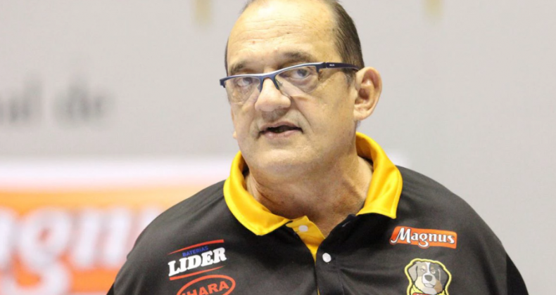 Morre Fernando Ferretti, um dos maiores treinadores de futsal.