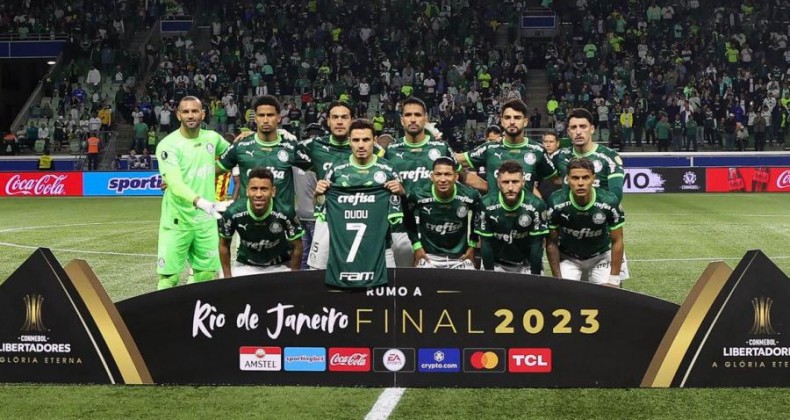 Boca Juniors e Palmeiras jogam pela semifinal da Libertadores.
