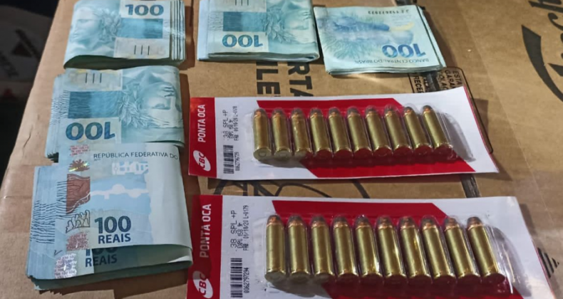 Drogas e dinheiro são apreendidos na região em operação RECIDIVA.