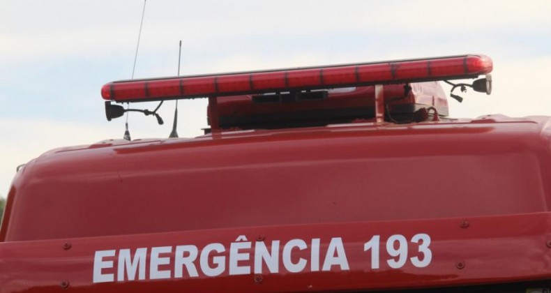 Adolescente fica ferida após cair de moto no Oeste de SC.