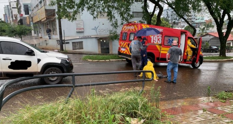 Cliclista é atropelado em Pinhalzinho.