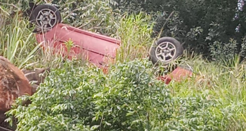 Condutor morre ao ser ejetado de carro em Palmitos.