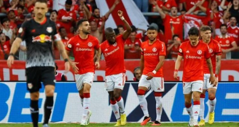 Inter vence o Bragantino e se afasta do Z4.
