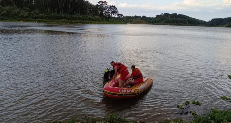 Jovem de 24 anos morre afogado na cachoeira Salto Caveiras em Lages.