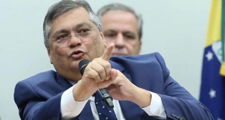 Lula indica Flávio Dino ao cargo de ministro do STF.