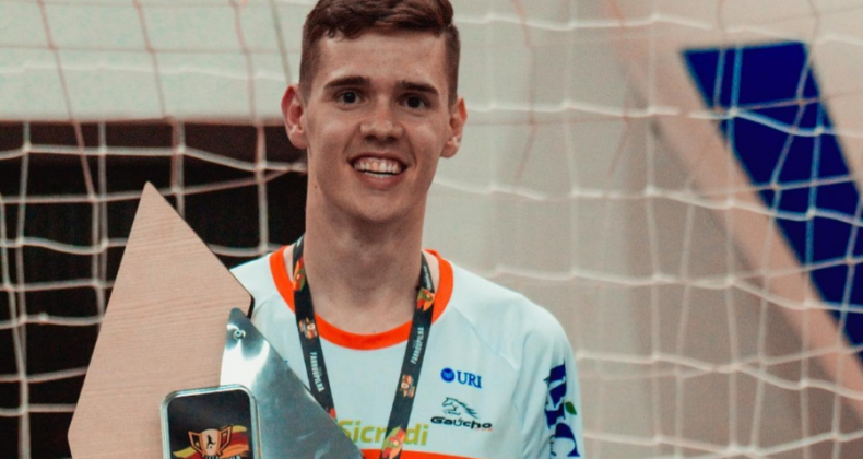 Jogador natural de Modelo é o novo reforço do Joaçaba Futsal.