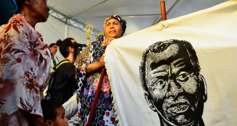 Lula sanciona feriado nacional de Zumbi e da Consciência Negra.