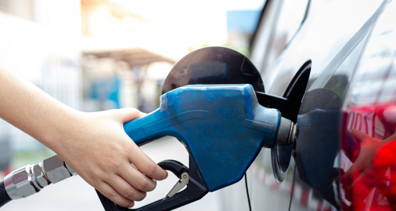 Petrobras anuncia redução de R$ 0,30 no preço do diesel.