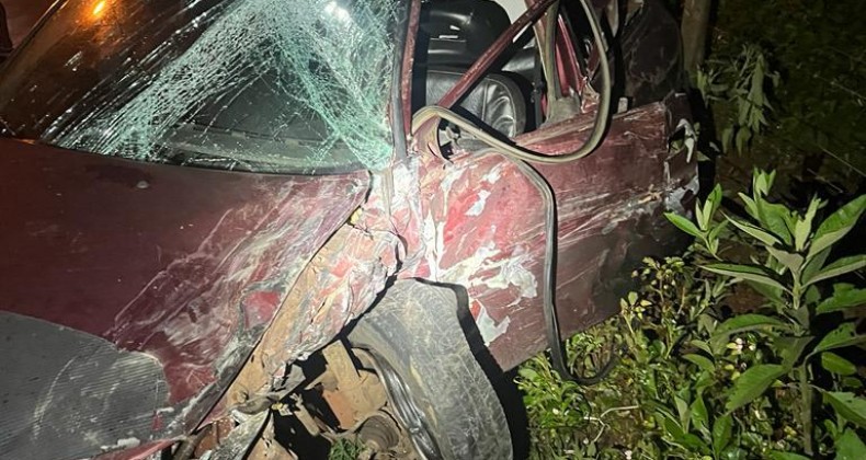Sete pessoas ficam feridas após grave acidente em Chapecó.