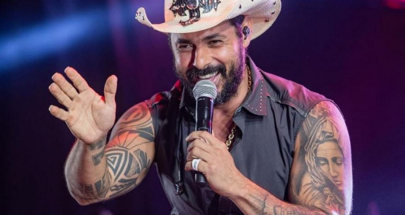 Cantor sertanejo não resiste a cirurgia e morre aos 41 anos.