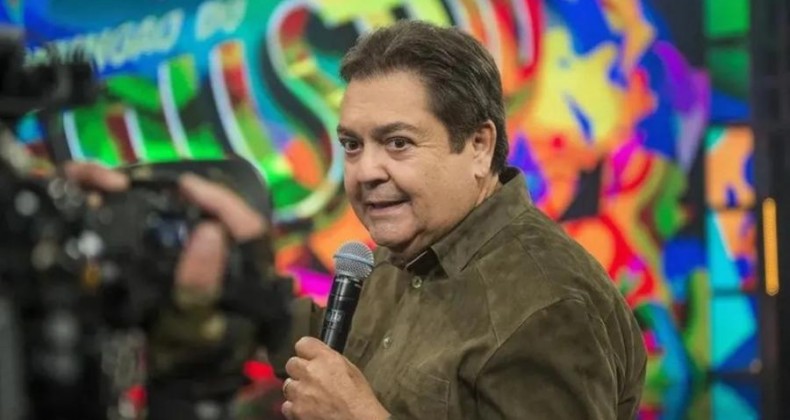 Faustão passa por transplante de rim em SP.