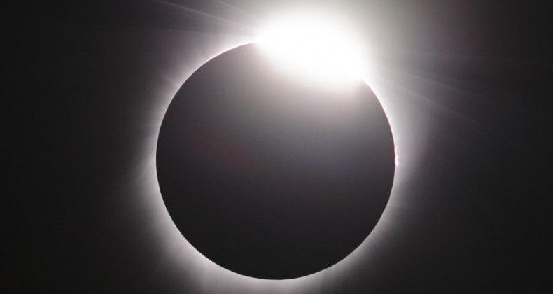 Eclipse solar total de abril não será visto no Brasil.