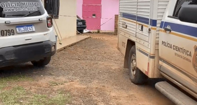 Jovem é assassinado no Extremo-Oeste e suspeito é preso na Argentina.