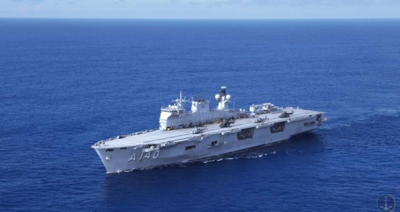 Maior navio de guerra da América Latina é enviado ao RS para ajudar vítimas de chuvas.