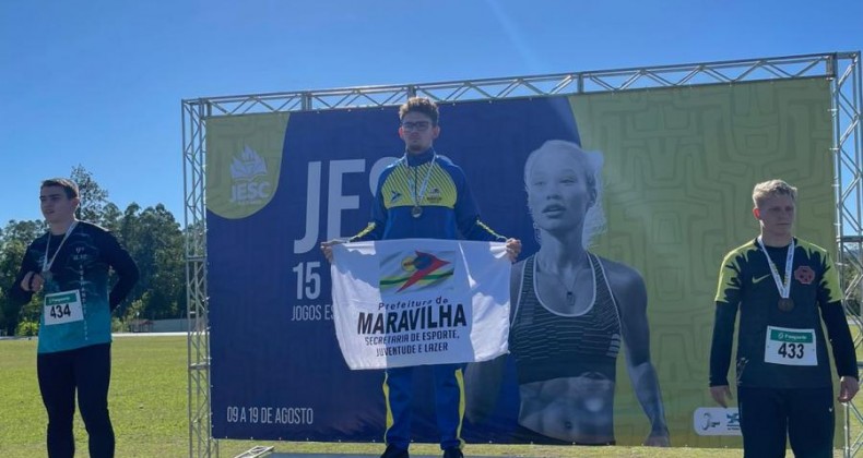 João Vitor Menon Brilha no JESC de Atletismo e Conquista Ouro