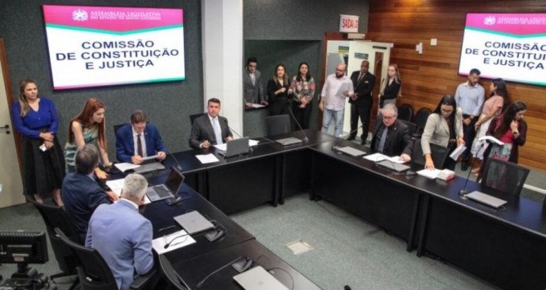Proposta de novo hino para SC é aprovada na CCJ