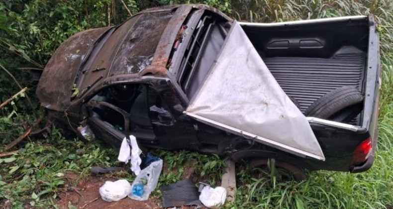 Motorista embriagado capota veículo na BR-158 no Oeste