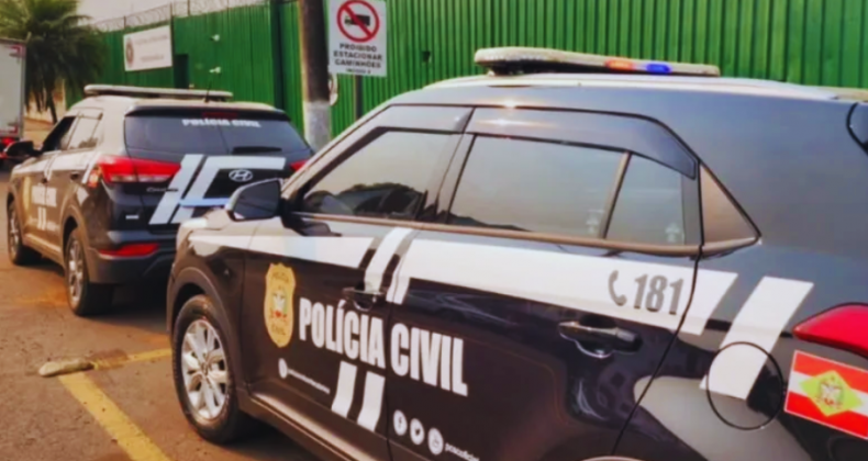 Homem é preso em Saudades por lesão corporal e porte de arma