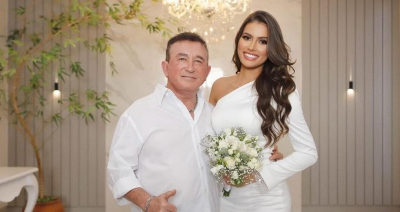 Cantor Amado Batista se casa com modelo 50 anos mais jovem