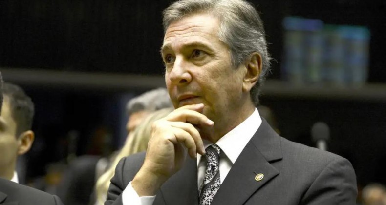 Ex-presidente Fernando Collor é preso por condenação na Lava Jato