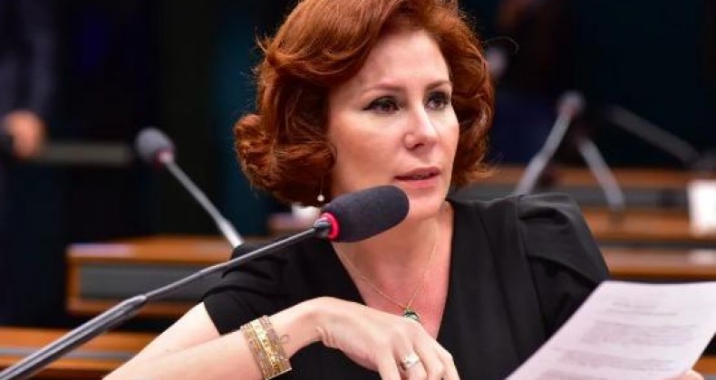 STF condena Carla Zambelli a 10 anos de prisão e perda do mandato
