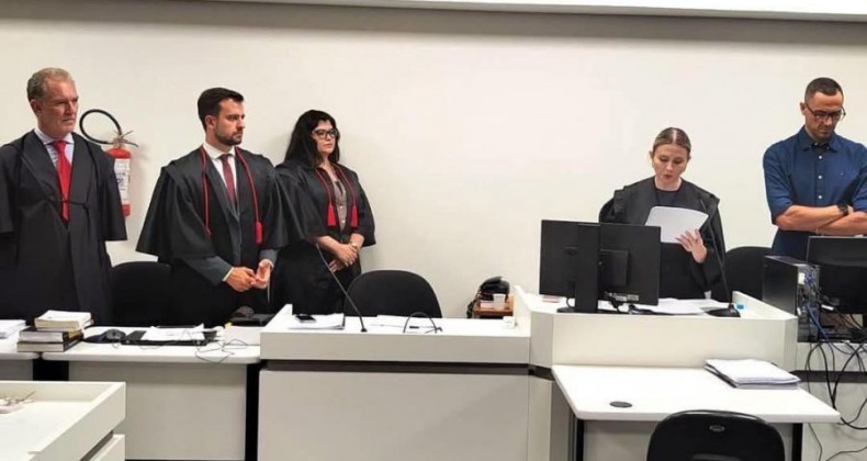 Irmãos acusados de 10 crimes são condenados a 480 anos de prisão em Campo Erê